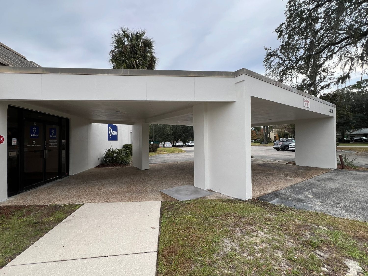 Diagnostic imaging centre, exterior repaint