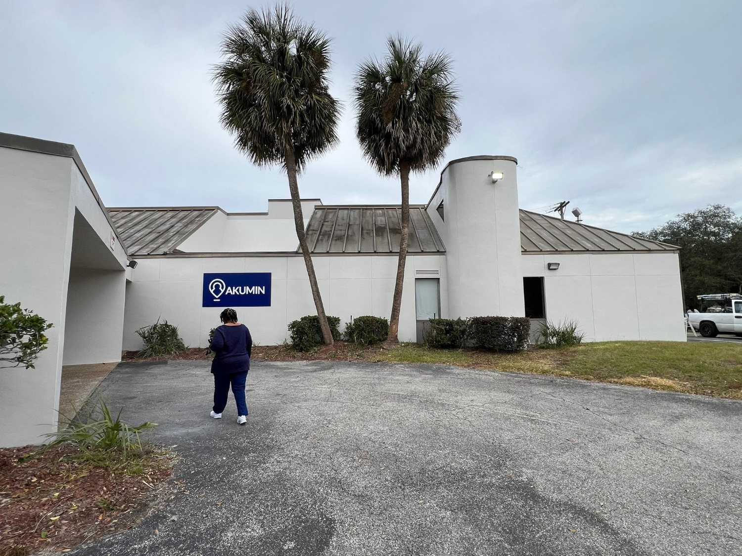 Diagnostic imaging centre, exterior repaint
